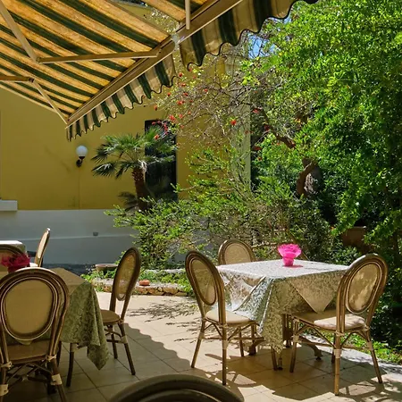 Dimora Relais Excelsa בית הארחה 4*