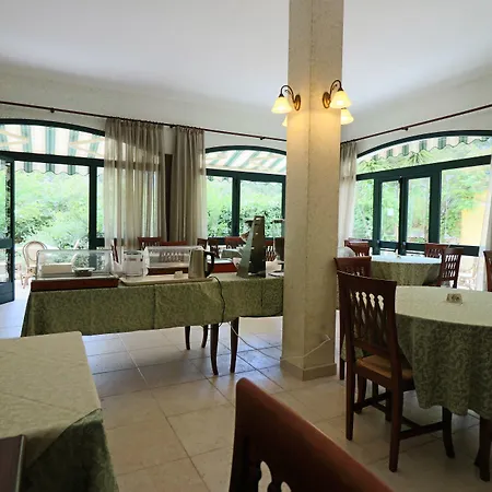 Dimora Relais Excelsa Pensión 4*