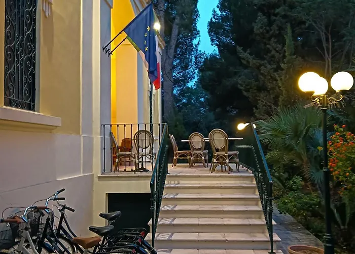 Dimora Relais Excelsa بيت ضيافة غالّيبولي